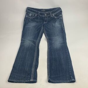 Silver Jeans Suki Flap 17” size 32 with stretch Medium wash denim Bootcut